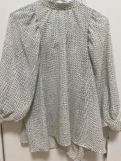 URBAN RESEARCH  ランダムドットボリュームスリーブブラウス