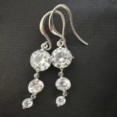 ピアス
