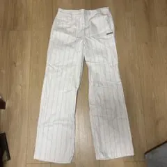 ホワイトストライプカジュアルパンツ