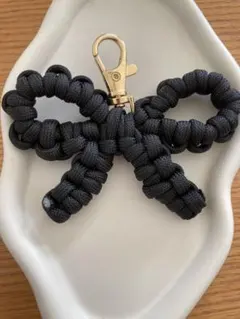 ハンドメイド　パラコード　キーホルダー　キーリング　キーチャーム　リボン