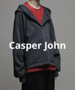 ショート丈　オーバーサイズ　プルオーバーパーカー　Casper John