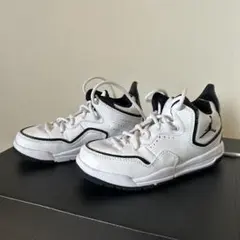 ナイキ NIKE ジョーダン　コートサイド　キッズ　スニーカー　16.5cm