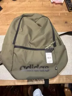 adidas HR5341 カーキ　リュック