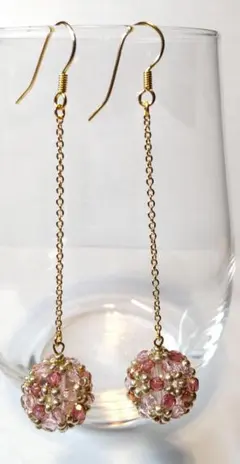 56. ハンドメイド　チェコビーズ花模様＋チェーン