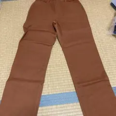 新品タグ付きブラウン ストレートレッグ パンツ Lサイズのサムネイル