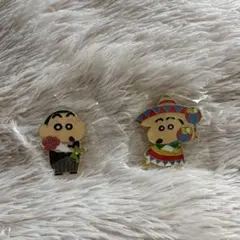 クレヨンしんちゃん 30周年 ピンバッジ シネマ 2個セット