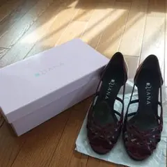 DIANA パンプス