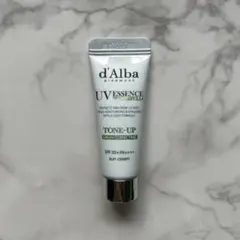 ダルバ　トーンアップサンクリーム新色（グリーン）ミニサイズ　非売品
