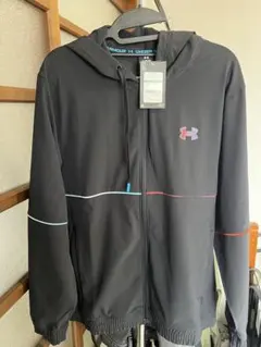 未使用品Under Armour フード付きジャケット L/G ブラック