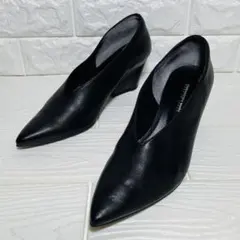 【極美品】RABOKIGOSHI WORKS Vカット 本革パンプス 24 黒