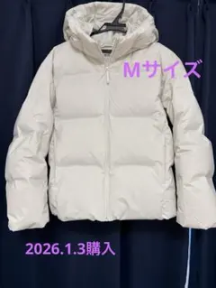 ユニクロ　UNIQLO シームレスダウンパーカ　M オフホワイト