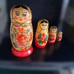 マトリョーシカ 4体セット ロシア 民芸品 - メルカリ