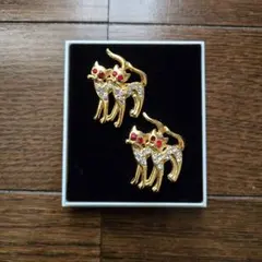 猫 ブローチ 金色 2個入り ペアブローチ