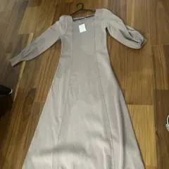 Mサイズ スクエアネック長袖ニットワンピース