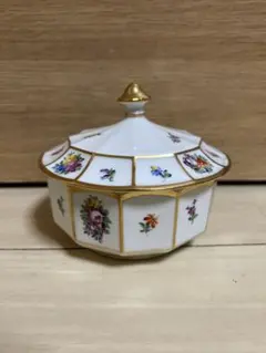 Item thumbnail for item f4ca284a-733f-45dd-9d78-908ed6543c99