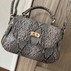 Item thumbnail for item 9ccc5be4-6f5a-4e8e-b26a-bb7a5941f662