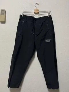 アディダスオリジナルス　ナイロンイージーパンツ　/O　ブラック　ラインテープ　黒