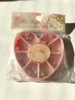 新品未使用Hello Kitty ラインストーン　パール　花