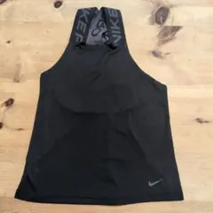 Nike ブラック タンクトップ XS