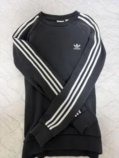adidas トレーナー