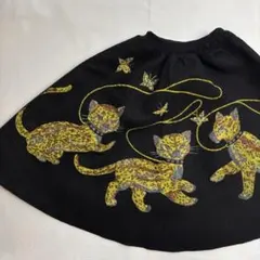 キッズ　猫ちゃんプリント　スカート　フェルト生　ブラック　古着