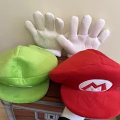 う*ゃ様 ユニバ　USJ マリオ ルイージ ファンキャップ　2個セットと手袋