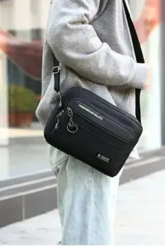 新品　メンズ　ショルダーバッグ 黒