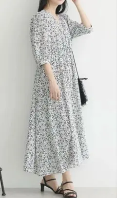 美品doux archiveドゥアルシーヴ花柄シフォン　ロングワンピース　七分袖