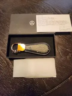 Mercedes-Benz レザードットパターンキーホルダー
