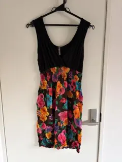 ミニワンピース フローラルノースリーブ