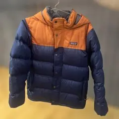 patagonia フード付きダウンジャケット