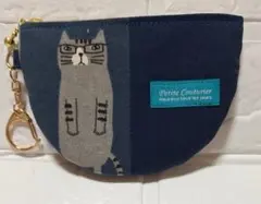 猫好きさんの半月ポーチ　kusuguru 猫メガネ