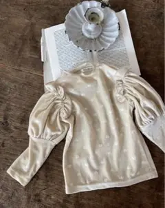 anneshirley トップス