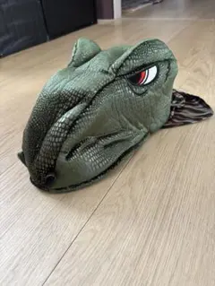 ティラノサウルス　usj 恐竜デザインの帽子　日除ガード付き　レア