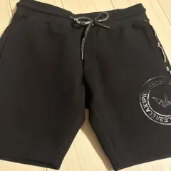 1PIU1UGUALE3 RELAX ショートパンツ ブラックのサムネイル