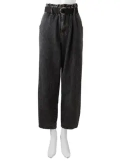 ベルト付きハイウエストテーパードデニムパンツ