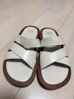 ZARA サンダルのサムネイル