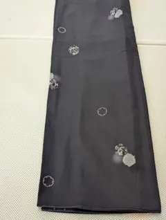 c1 黒地 小紋 絞り調 幾何学模様 ポリ　160のサムネイル