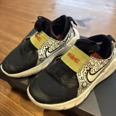 Nike スリッポン スニーカー ブラック/ホワイト18cm