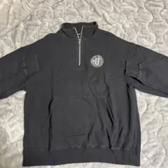 HUFジップアップ黒トレーナー刺繍ロゴ付き