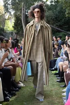 定価112万　24ss MARNI チェック グレー　スラックスのサムネイル