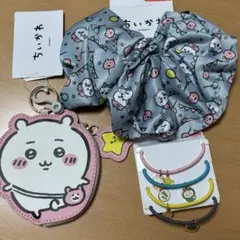 新品未使用　ちいかわグッズ　ダイカットコインケース　シュシュ　ヘアゴムのサムネイル