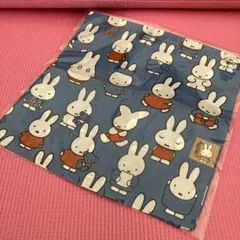 ミッフィー　70周年 薄手ハンカチ　　スカーフにも