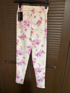 レディ　Rady 花柄パンツ　新品タグ付き　定価約11000円　人気完売のサムネイル