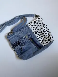 ハートバッグ ショルダーバッグ デニムリメイクバッグ - メルカリ
