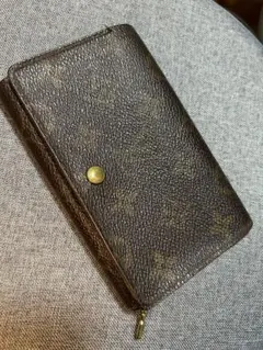ルイヴィトン　二つ折り財布