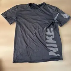 NIKE ダークグレー 半袖 Tシャツ　L スポーツ・ランニング・トレーニング
