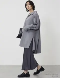 【最終価格】PLST サテンスカート　グレー　Mサイズ　2025年購入新品未使用