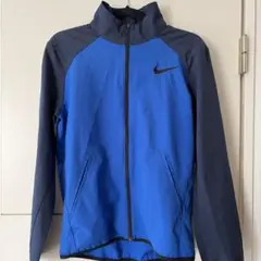 NIKE ジャケット　小学6年生着用
