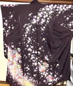 ☆中古品☆振袖 単品 正絹 焦茶系ラメ入り花模様B級品ヤケ有り振袖